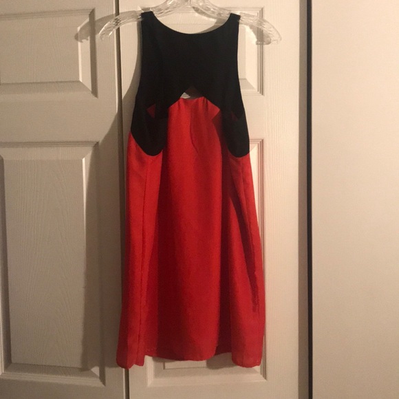 Urban Outfitters Silence + Noise Shift Dress - Picture 2 of 4